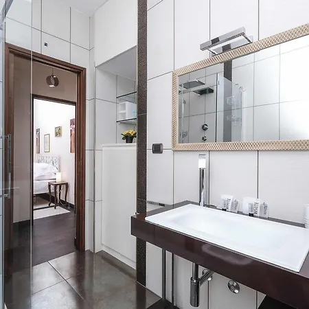 Monteverde 2bdr Family * 罗马